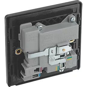 British General Evolve 13A 1-Gang SP Switched Socket + 2.1A 2-Outlet Type A USB Charger Blue with Black Inserts 5 British General Evolve 13A 1-Gang SP Switched Socket + 2.1A 2-Outlet Type A USB Charger Blue with Black Inserts - Image 5