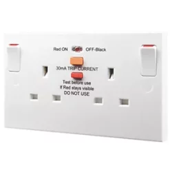 British General 900 Series 13A 2-Gang SP Switched Passive RCD Socket White