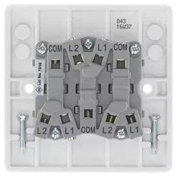 British General 800 Series 10AX 3-Gang 2-Way Light Switch White -British General Switches & Sockets Store 622HV A3
