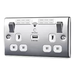 British General Nexus Metal 13A 2-Gang SP Switched Wi-Fi Extender Socket + 2.1A 1-Outlet Type A USB Charger Polished Chrome with White Inserts