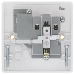 British General 800 Series 13A 1-Gang SP Switched Socket White -British General Switches & Sockets Store 690HV A2
