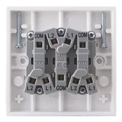 British General 900 Series 10AX 3-Gang 2-Way Light Switch White -British General Switches & Sockets Store 69116 A2