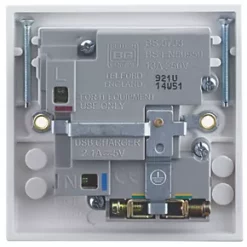 British General 900 Series 13A 1-Gang SP Switched Socket + 2.1A 2-Outlet Type A USB Charger White 9 British General 900 Series 13A 1-Gang SP Switched Socket + 2.1A 2-Outlet Type A USB Charger White -British General Switches & Sockets Store 6914F A3
