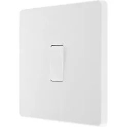 British General Evolve 20 A 16AX 1-Gang 2-Way Light Switch Pearlescent White with White Inserts