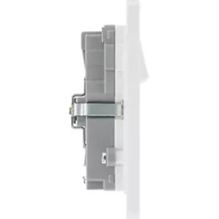 British General Evolve 13A 2-Gang SP Switched Socket + 3.1A 2-Outlet Type A USB Charger Pearlescent White with White Inserts -British General Switches & Sockets Store 797RF A5