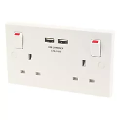 British General 900 Series 13A 2-Gang SP Switched Socket + 3.1A 2-Outlet Type A USB Charger White
