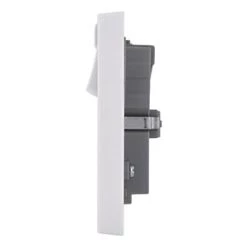 British General 900 Series 13A 2-Gang SP Switched Wi-Fi Extender Socket + 2.1A 1-Outlet Type A USB Charger White -British General Switches & Sockets Store 8865V A2