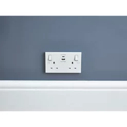 British General 900 Series 13A 2-Gang SP Switched Socket + 4.2A 2-Outlet Type A & C USB Charger White 10 British General 900 Series 13A 2-Gang SP Switched Socket + 4.2A 2-Outlet Type A & C USB Charger White -British General Switches & Sockets Store 970FV A4
